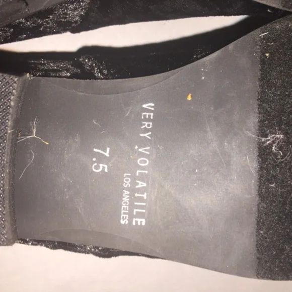 Crush Velvet/ velour ankle Booties - Picture 6 of 8